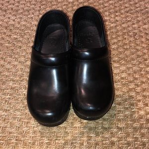 Classic Dansko black clogs